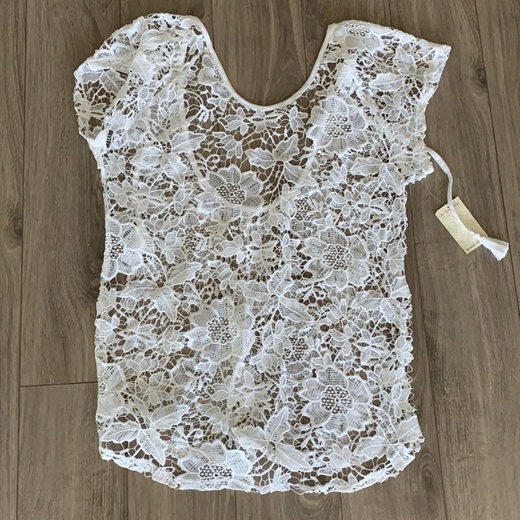 NWT Miken White Crocheted Tie-Back Cover-up - Picture 4 of 5